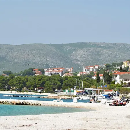 Leila Apartman