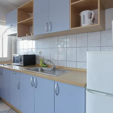 Apartman Leila *